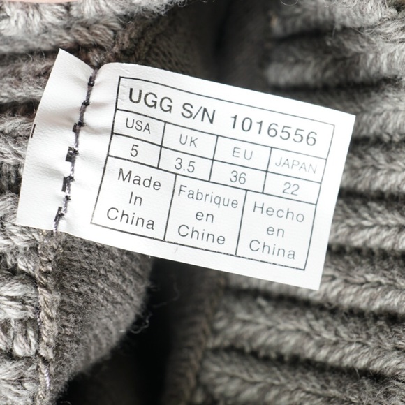 UGG Australia Isla Charcoal Cable Knit Grey Boots - Picture 7 of 7